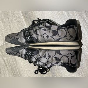 Women’s COACH KIRBY Gold Signature Fashion Sneakers Size 7